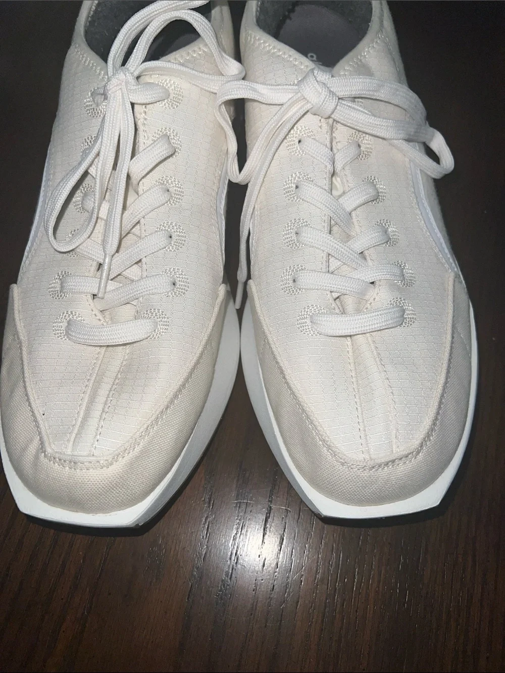 Allbirds Men’s Cream Runner-Style Casual Sneakers Size 12
